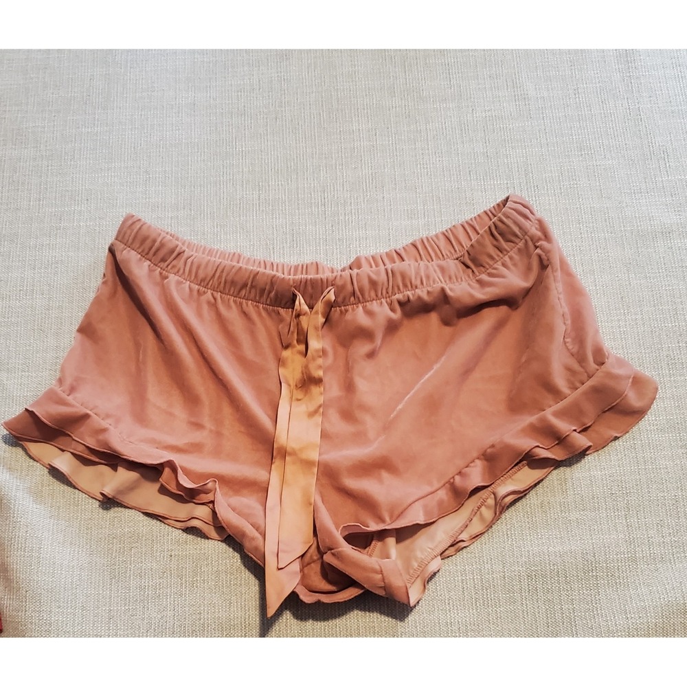 Victorias Secret Womens Lounge Sleep Shorts Size L Velour Feel Ruffled - Picture 1 of 3